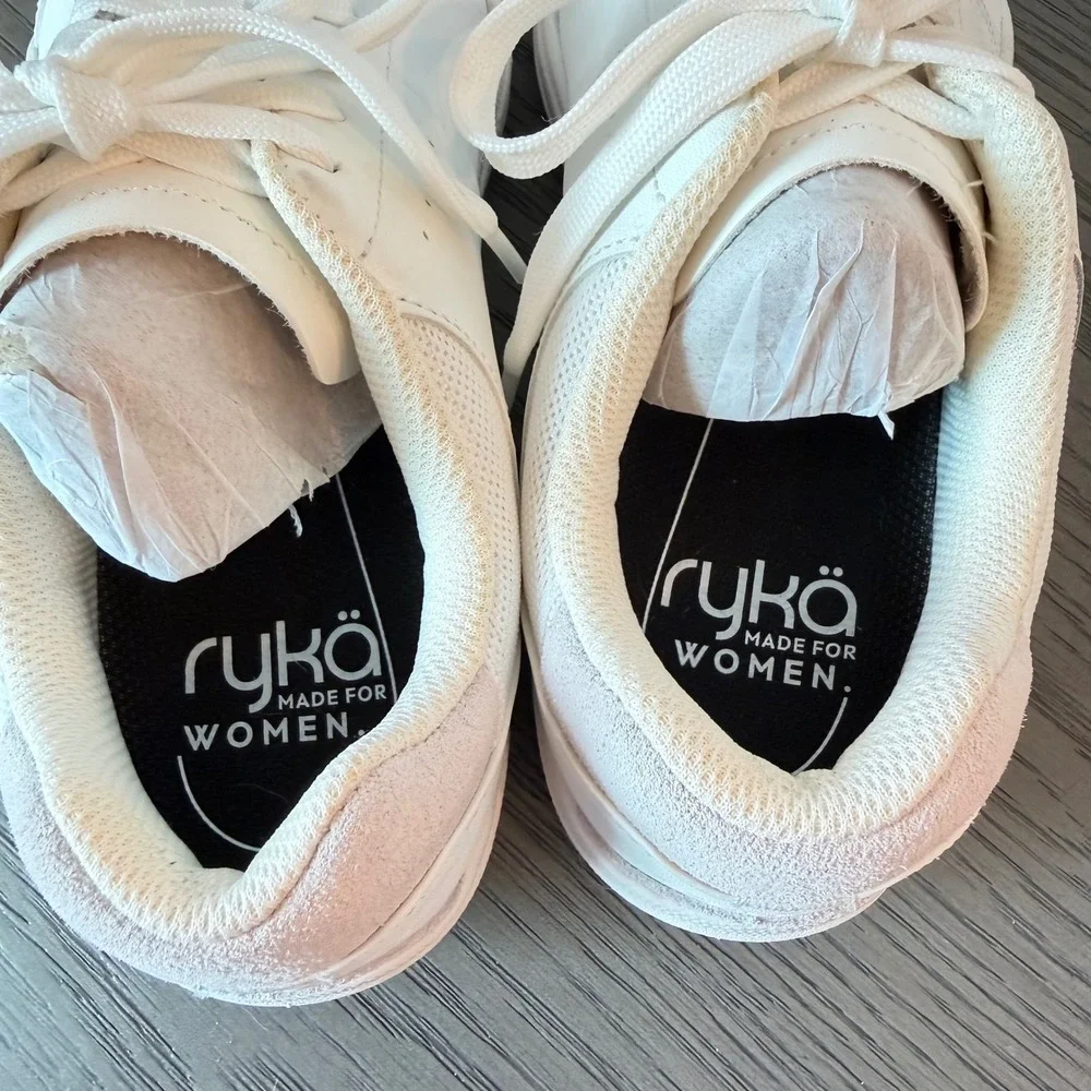 Ryka‎ Courtside White Leather Walking Sneakers Womens 8.5M Low Top Shoes NWOT
